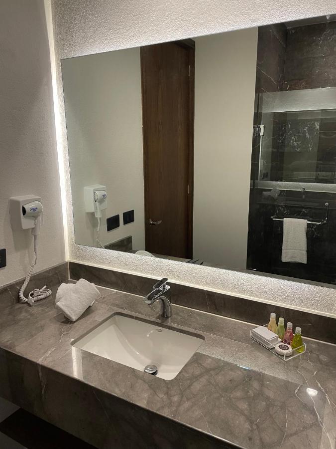 Gumont Guadalajara Lopez Mateos - Minerva Hotell Eksteriør bilde